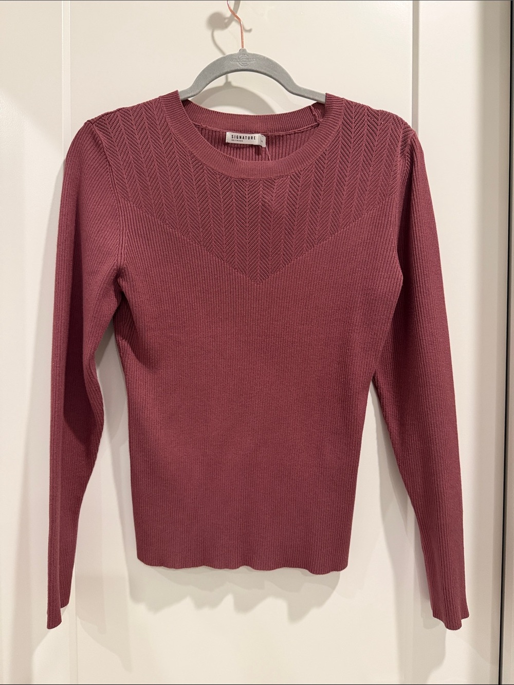 Reitman’s Signature Mauve Ribbed Chevron Yoke Long-Sleeve Top